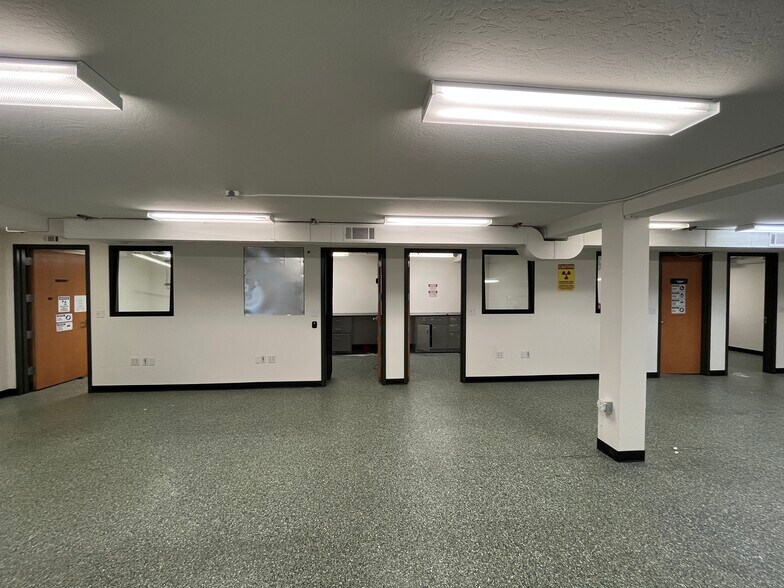 More Photos Of 1200 5th St, Berkeley Light Manufacturing For Lease