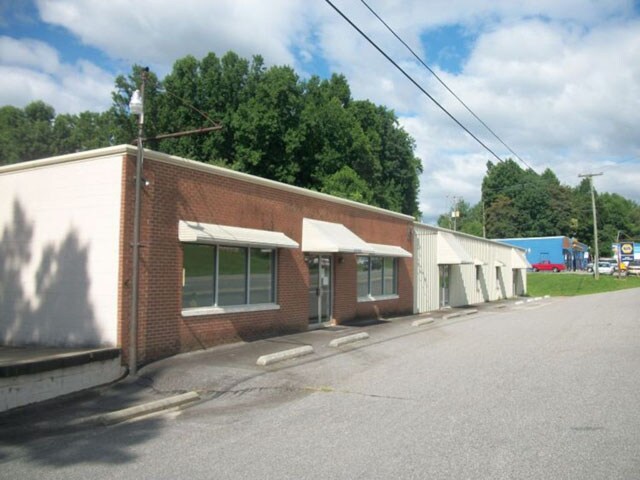 More Photos Of 21708 Jeb Stuart Hwy, Stuart General Retail For Sale
