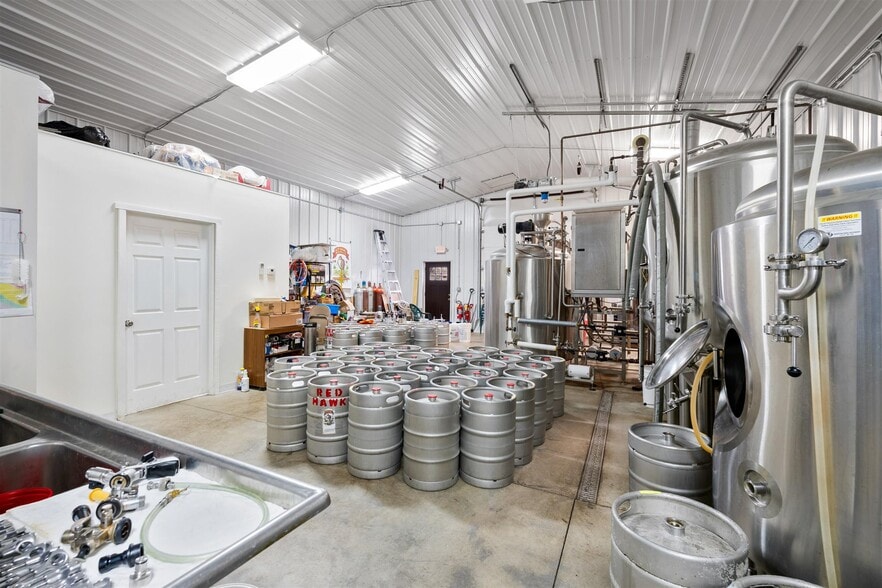 More Photos Of 4504 Bussey Rd, Syracuse General Retail For Sale