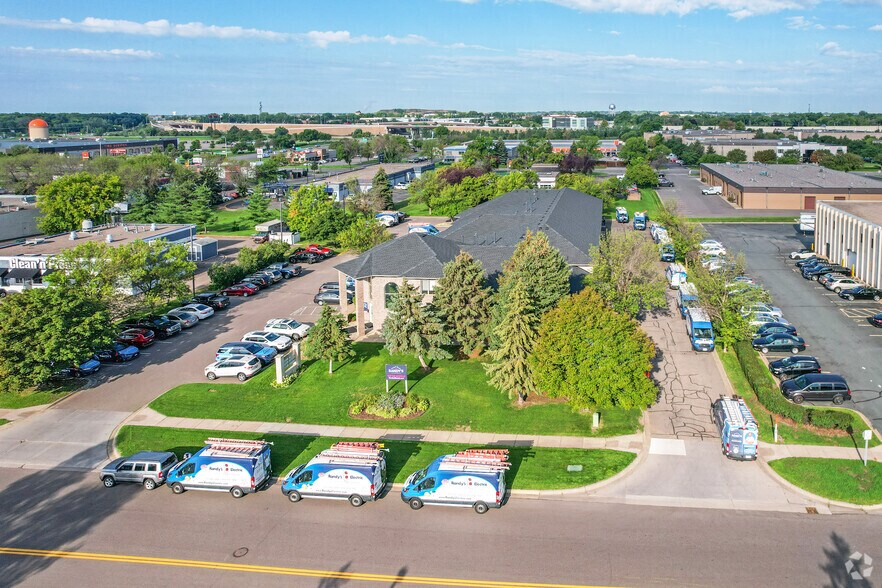 More Photos Of 8557 Wyoming Ave N, Brooklyn Park Light Distribution For Sale