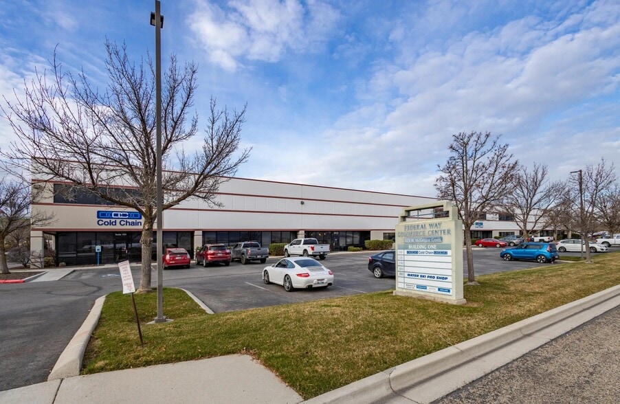 More Photos Of 875 W McGregor Ct, Boise Warehouse For Lease