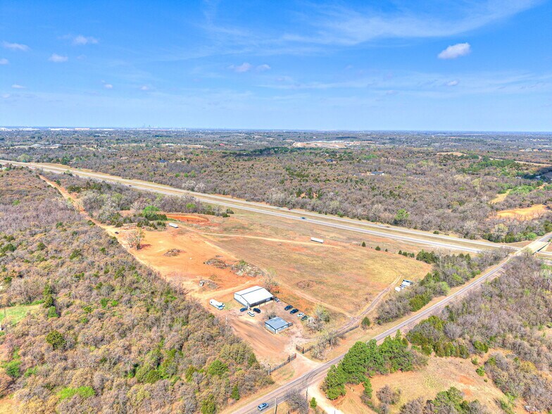 More Photos Of 6625 S Hiwassee Rd, Oklahoma City Showroom For Sale