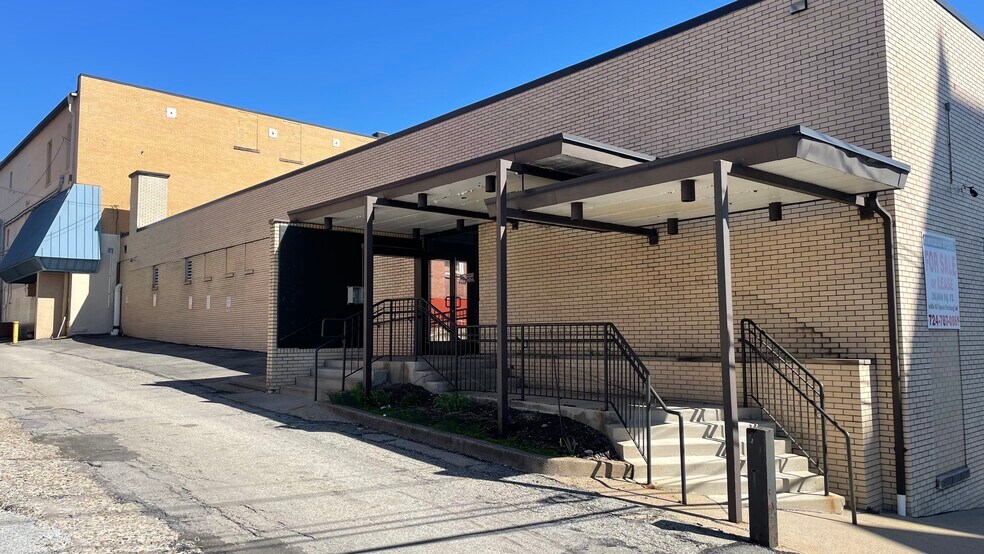 More Photos Of 226 S Maple Ave, Greensburg Office For Sale