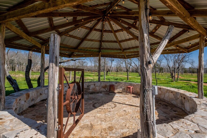 More Photos Of Elroy Rd, Del Valle Land For Sale