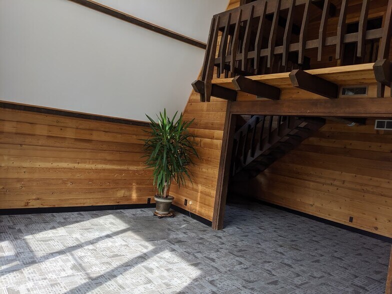 More Photos Of 1580-1590 Robinhood Dr, Etters Freestanding For Lease