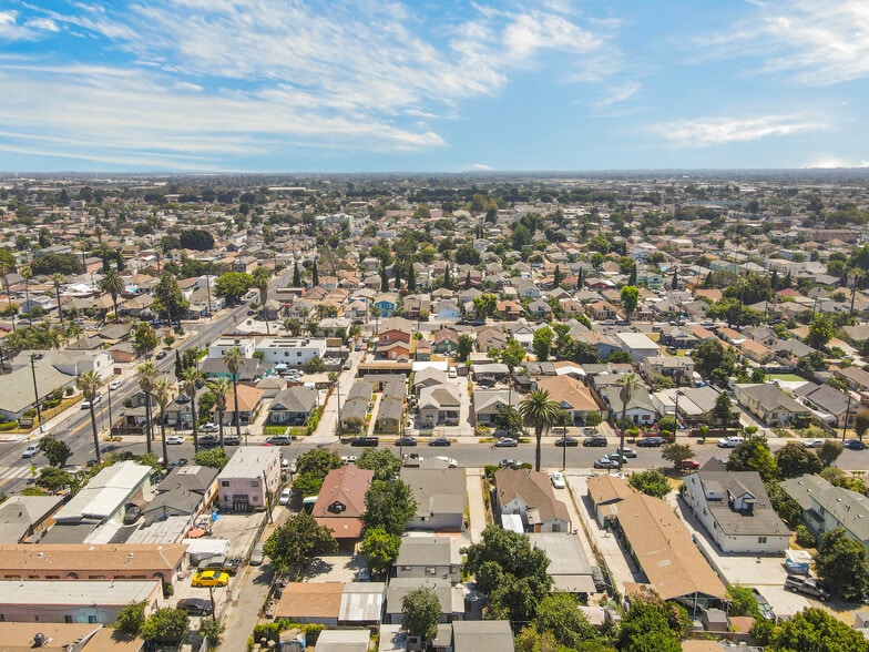 More Photos Of 1253 E 46th St, Los Angeles Apartments For Sale