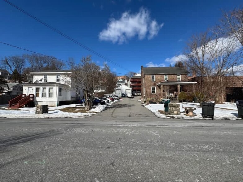 Primary Photo Of 60 Marvin Ave, Brewster Village Apartments For Lease