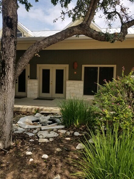 More Photos Of 20308 Hwy 71 W, Spicewood Office For Lease