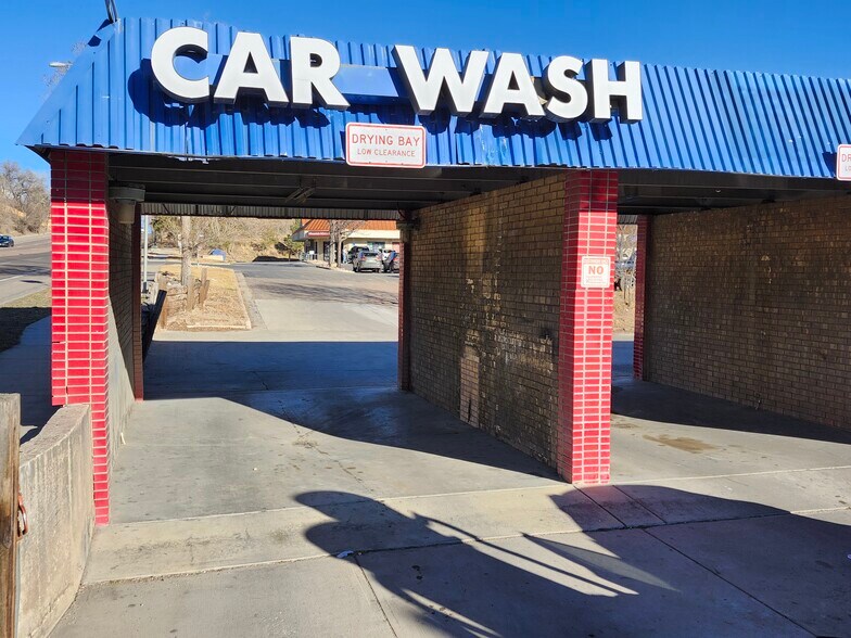 More Photos Of 1675 W Uintah St, Colorado Springs Carwash For Sale