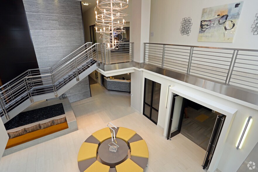 More Photos Of 101 N Wolfe St, Baltimore Apartments For Lease