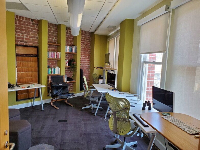 More Photos Of 200 Frank H Ogawa Plz, Oakland Office For Sale