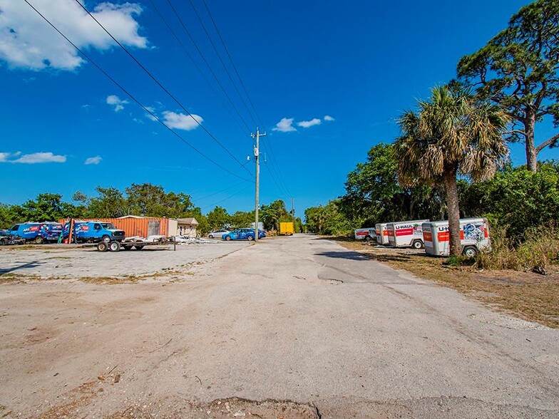 More Photos Of 5720 US Highway 1, Vero Beach Auto Repair For Sale