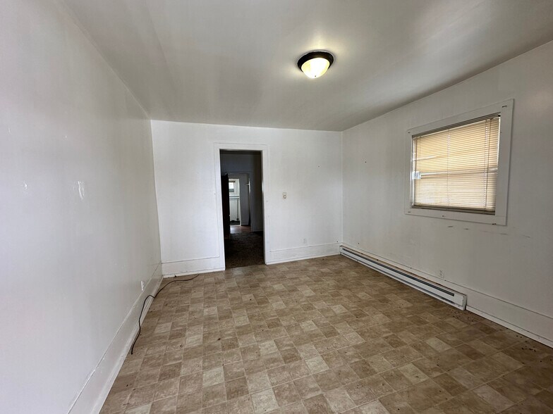 More Photos Of 1831 N C St, Elwood Apartments For Sale