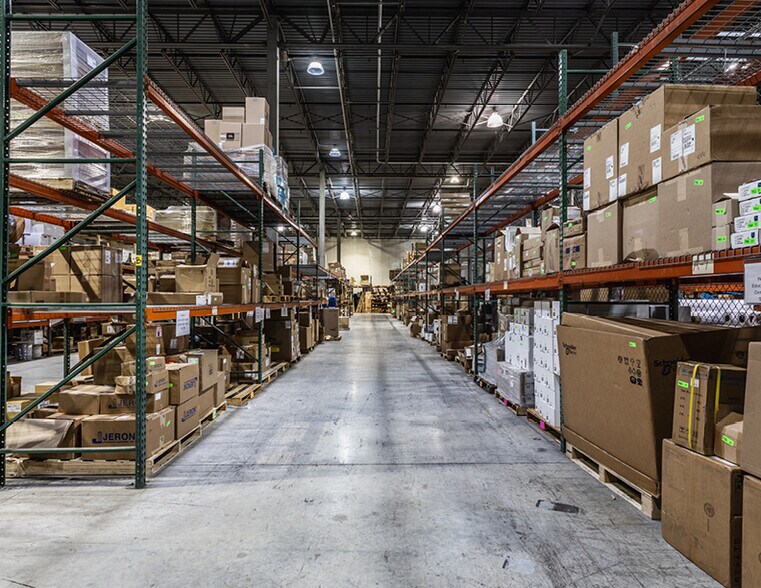 More Photos Of 8940 Vincennes Cir, Indianapolis Light Distribution For Sale