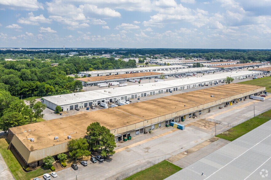 More Photos Of 2900 Datsun Dr, Memphis Distribution For Lease