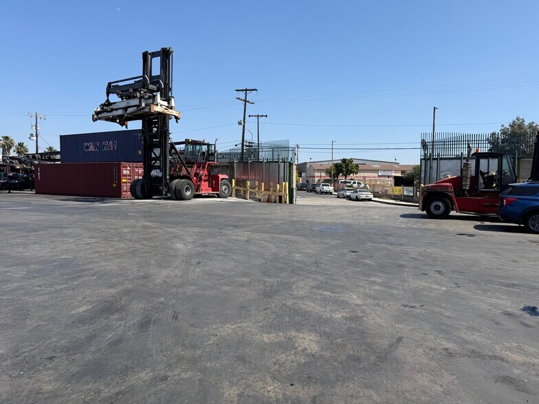 More Photos Of 1520 E Pacific Coast Hwy, Wilmington Land For Lease