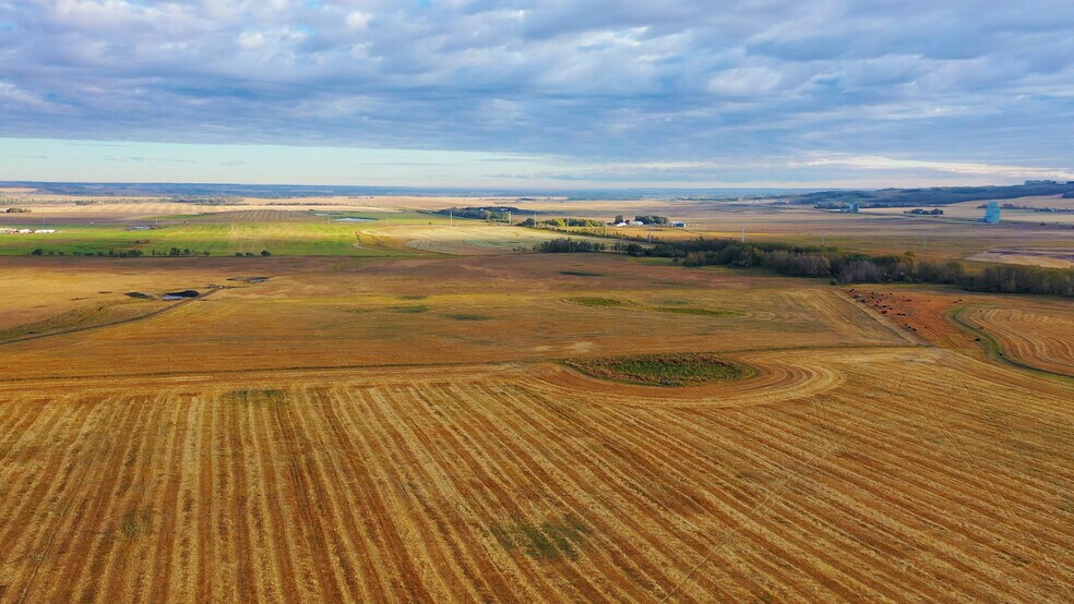 More Photos Of 7520 C & E Trl, Innisfail Land For Sale