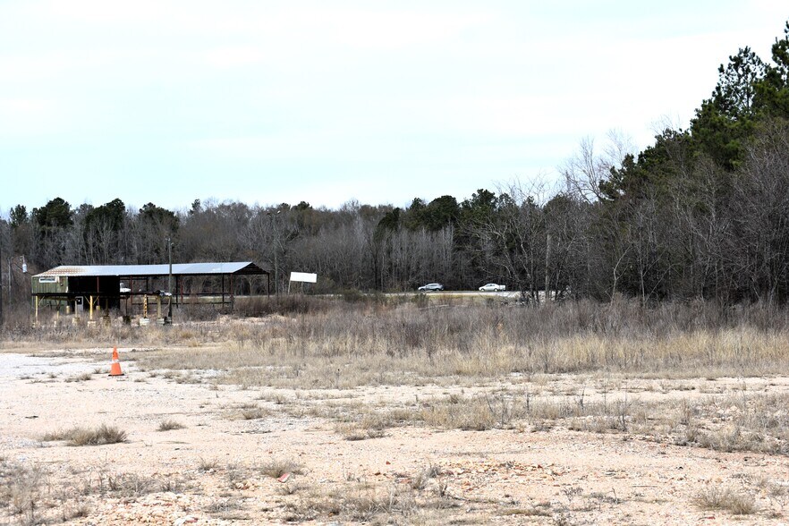 More Photos Of 4040 Northern Blvd, Montgomery Office For Lease