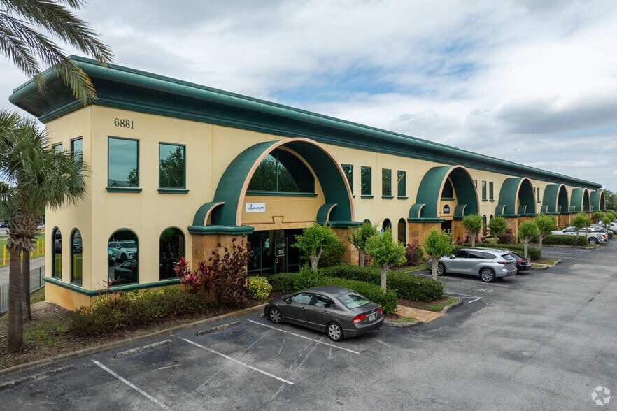 More Photos Of 6881 Kingspointe Pky, Orlando Business Park For Lease