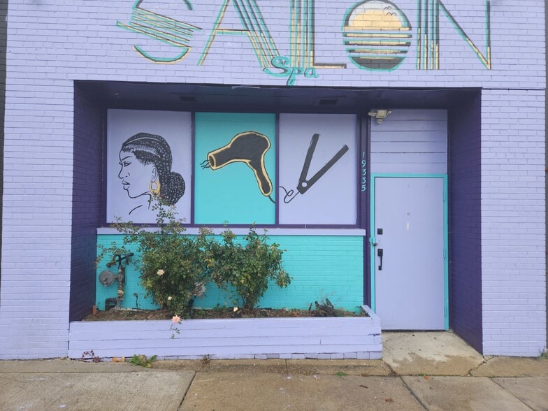 More Photos Of 19331-19335 Schoolcraft Rd, Detroit Storefront For Sale
