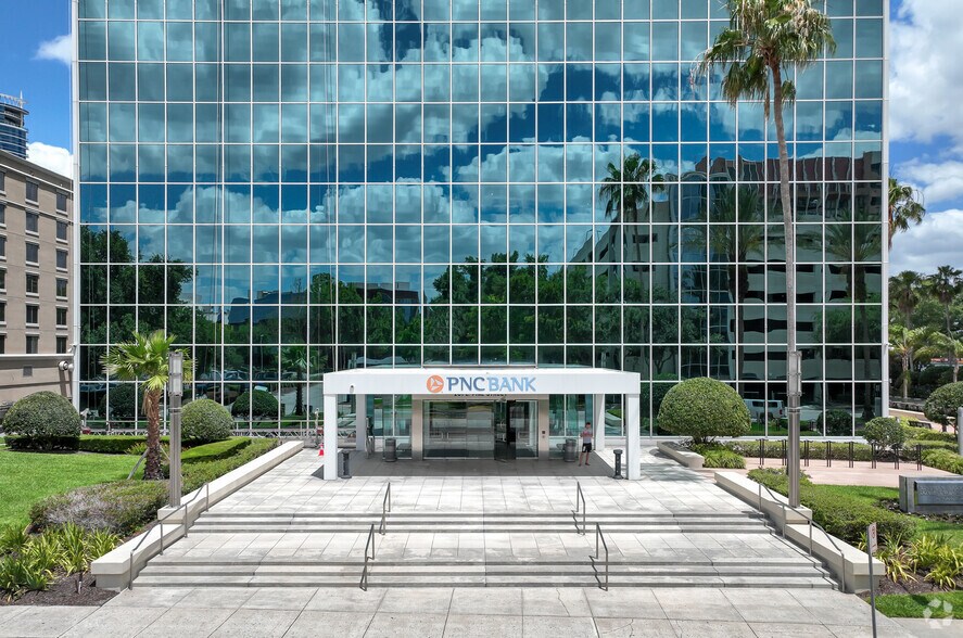 More Photos Of 201 E Pine St, Orlando Office For Lease