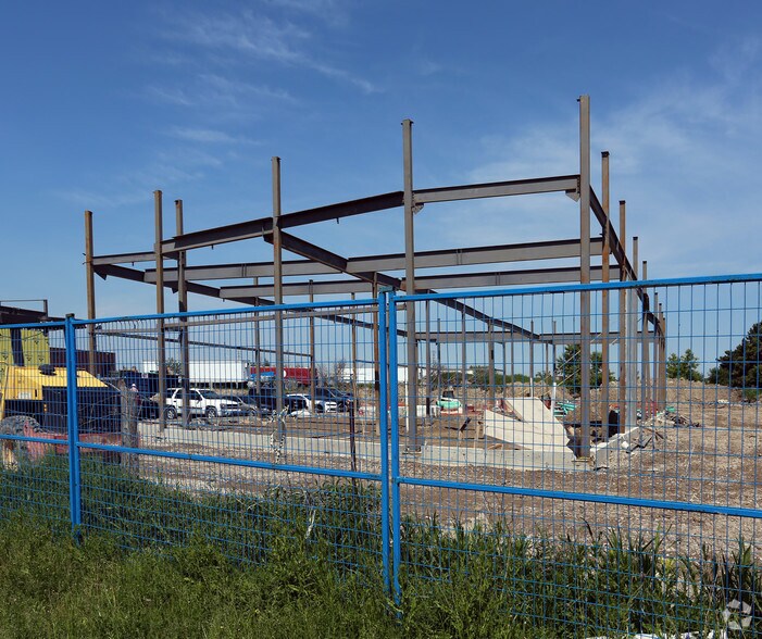 More Photos Of 60 Lacoste Blvd, Brampton Storefront Retail Office For Lease