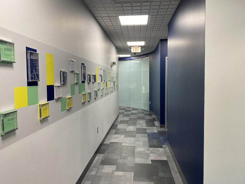 More Photos Of 1335 E Bradford Pky, Springfield Office For Sale
