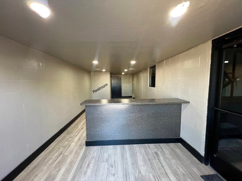 More Photos Of 2810 W Reno Ave, Oklahoma City Service For Lease