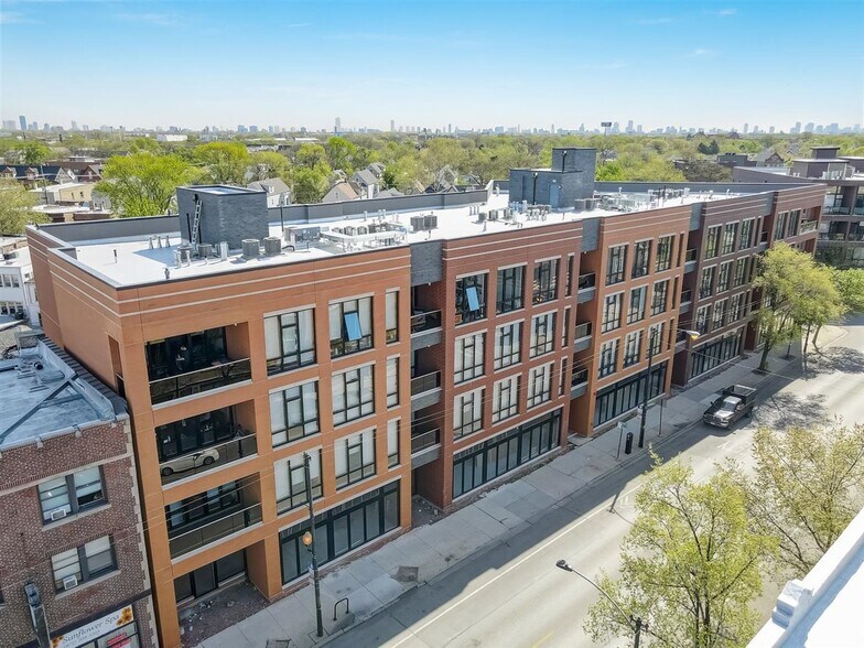 More Photos Of 3105 N Milwaukee Ave, Chicago Apartments For Lease