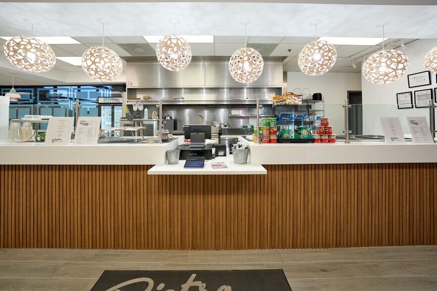 More Photos Of 9040 Roswell Rd, Atlanta Office For Lease