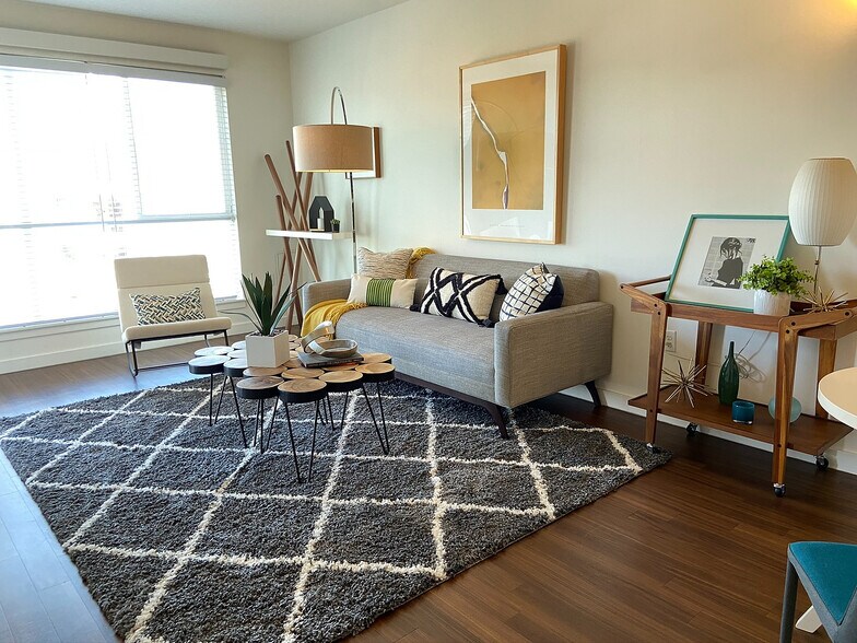 More Photos Of 1250 E Burnside St, Portland Apartments For Lease