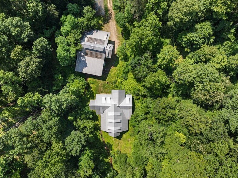 More Photos Of 503 Fallen Timber Rd, Smithfield Lodge Meeting Hall For Sale