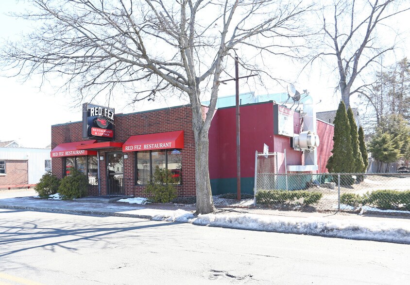 More Photos Of 70 Exchange St, Chicopee Restaurant For Sale