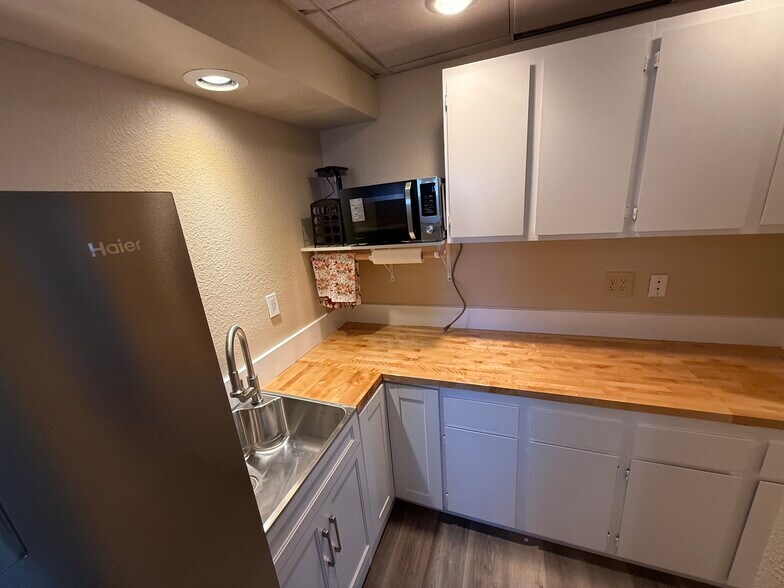 More Photos Of 605 Highway 50, Zephyr Cove Storefront For Sale