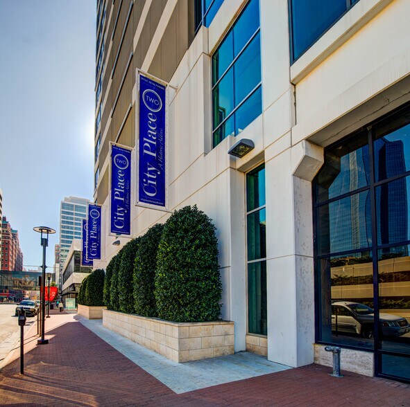 More Photos Of 100 Throckmorton St, Fort Worth Office For Lease