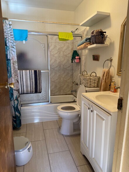 More Photos Of 617 16th St, Richmond Apartments For Sale