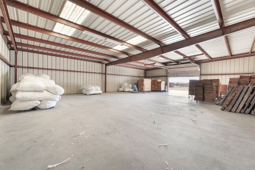 More Photos Of 480 Pat Ave, Overton Industrial For Sale