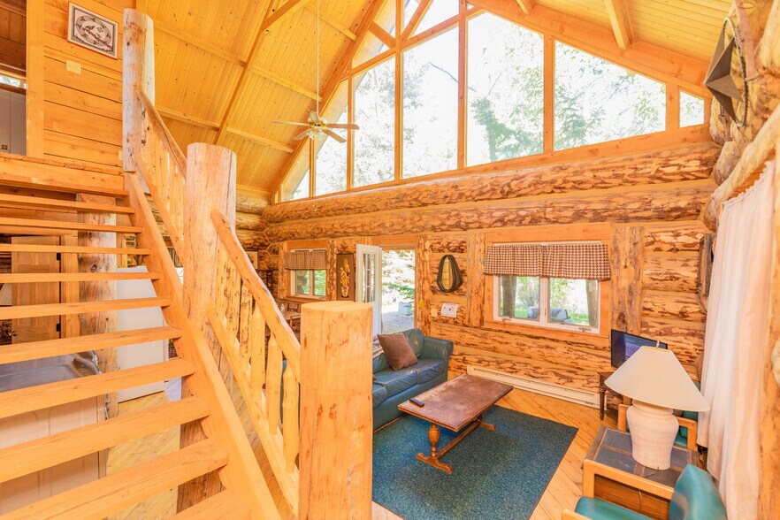 More Photos Of 860 County Road 142, Lake City Hotel For Sale