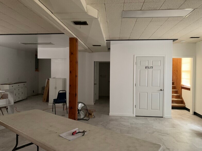 More Photos Of 35 Murray St, Saint Clair Specialty For Sale