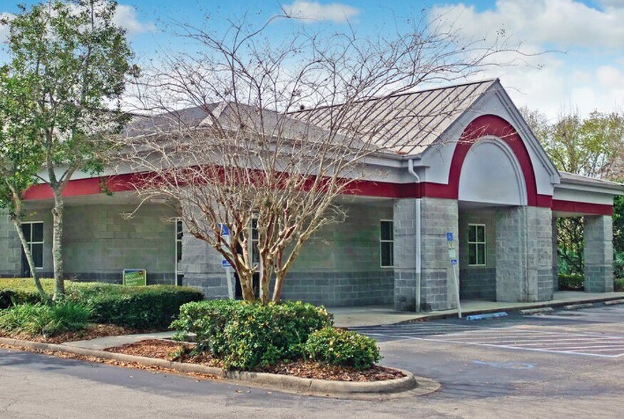 Primary Photo Of 1300 Palm Coast Pky SW, Palm Coast Bank For Lease