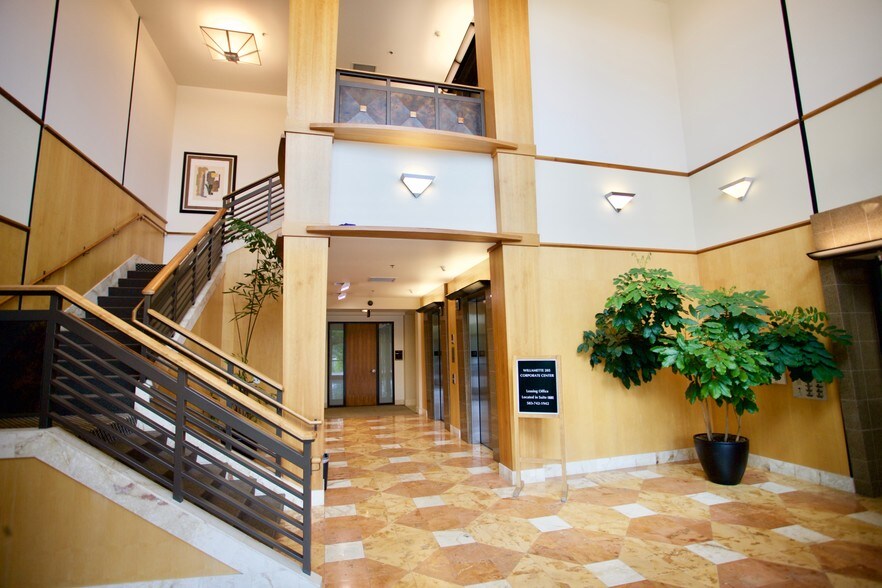 More Photos Of 1800 Blankenship Rd, West Linn Unknown For Lease