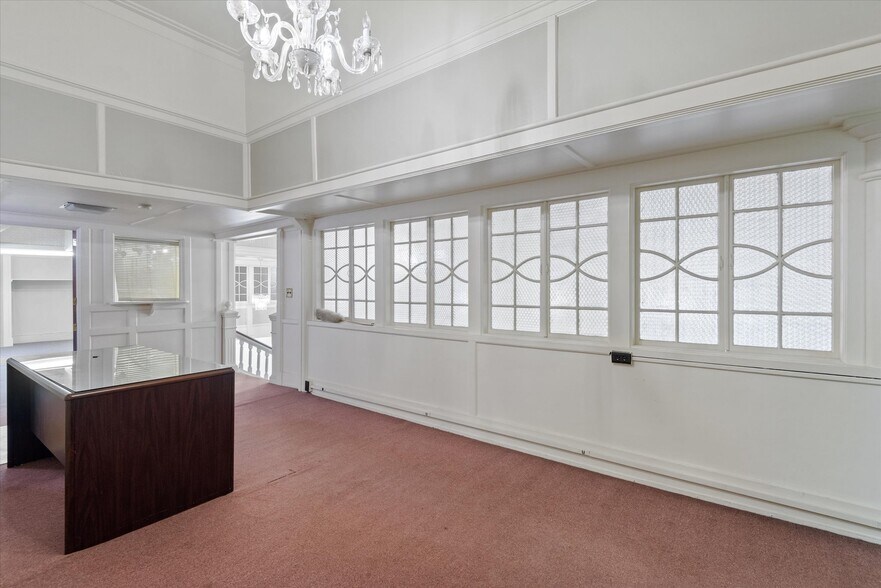 More Photos Of 43-49 Main, Bangor Office For Sale