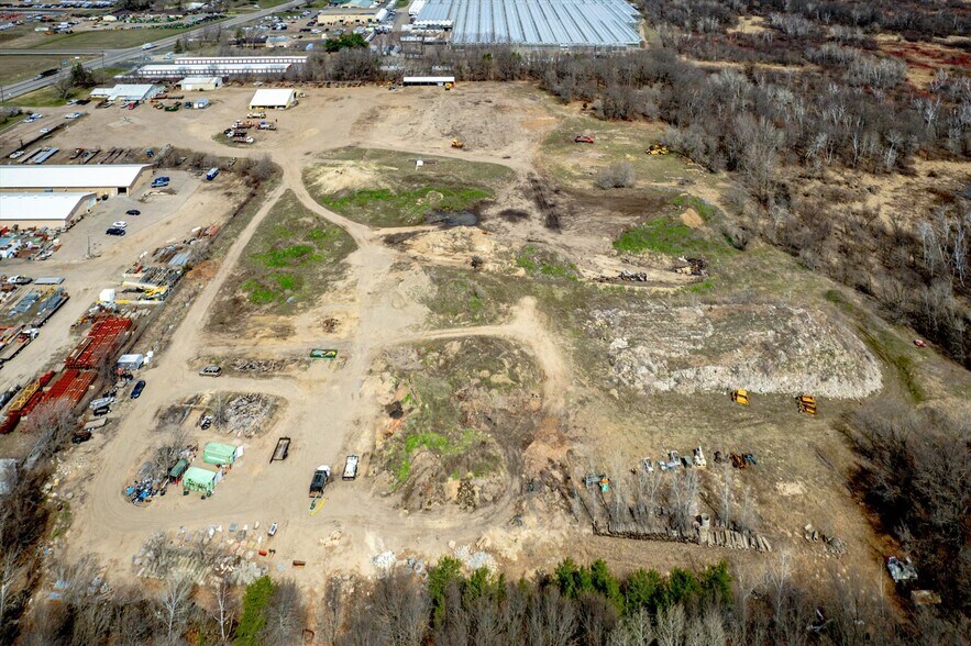 More Photos Of 13655 Lake Dr NE, Forest Lake Contractor Storage Yard For Lease