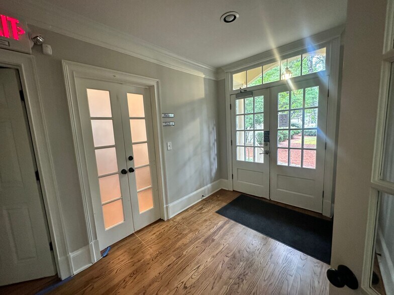 More Photos Of 5920 Odell St, Cumming Office For Sale