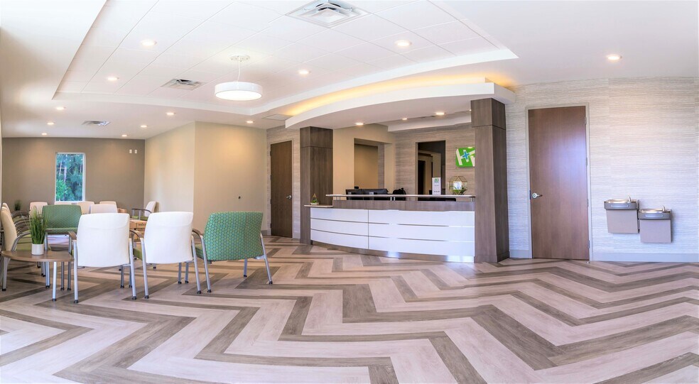 More Photos Of 470 Malabar Rd SE, Palm Bay Medical For Sale