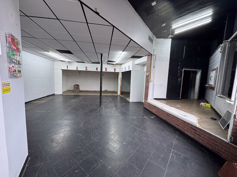 More Photos Of 720 Lincoln Way E, Massillon General Retail For Sale