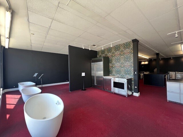 More Photos Of 2309-2313 W Victory Blvd, Burbank Storefront Retail Office For Lease