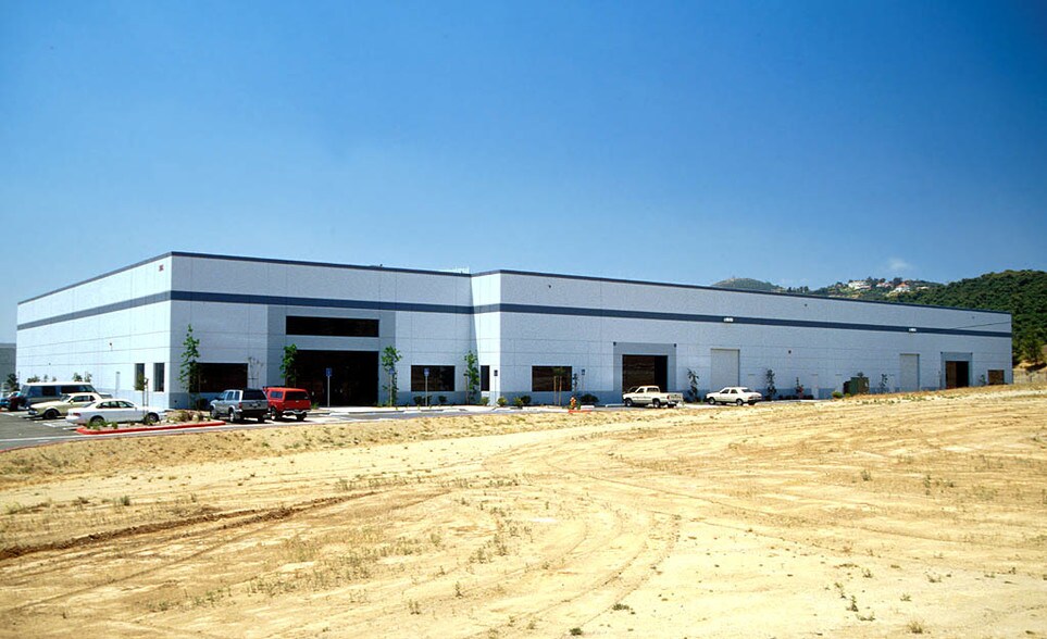 More Photos Of 2865 Executive Pl, Escondido Manufacturing For Lease