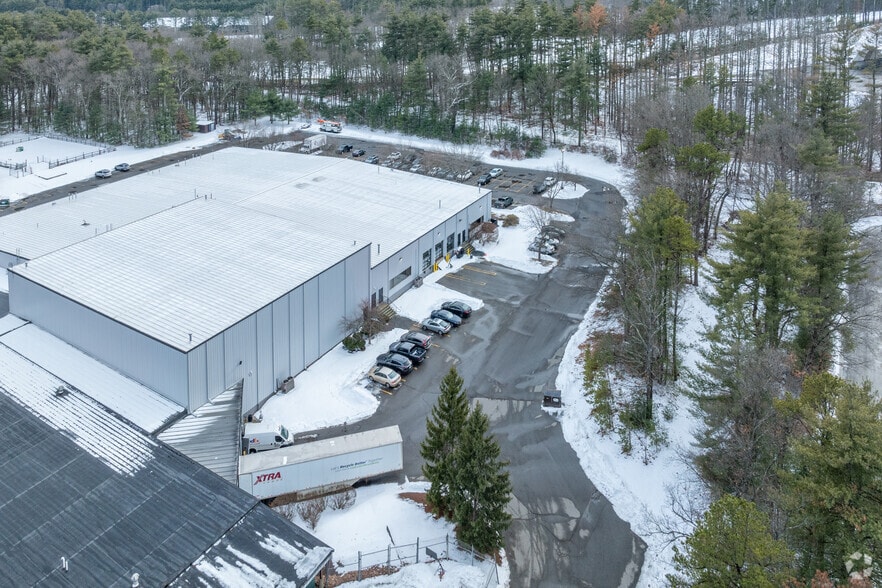 More Photos Of 577 Main St, Hudson Light Manufacturing For Lease