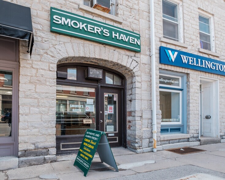 More Photos Of 155-159 Wellington St, Kingston Storefront Retail Residential For Lease